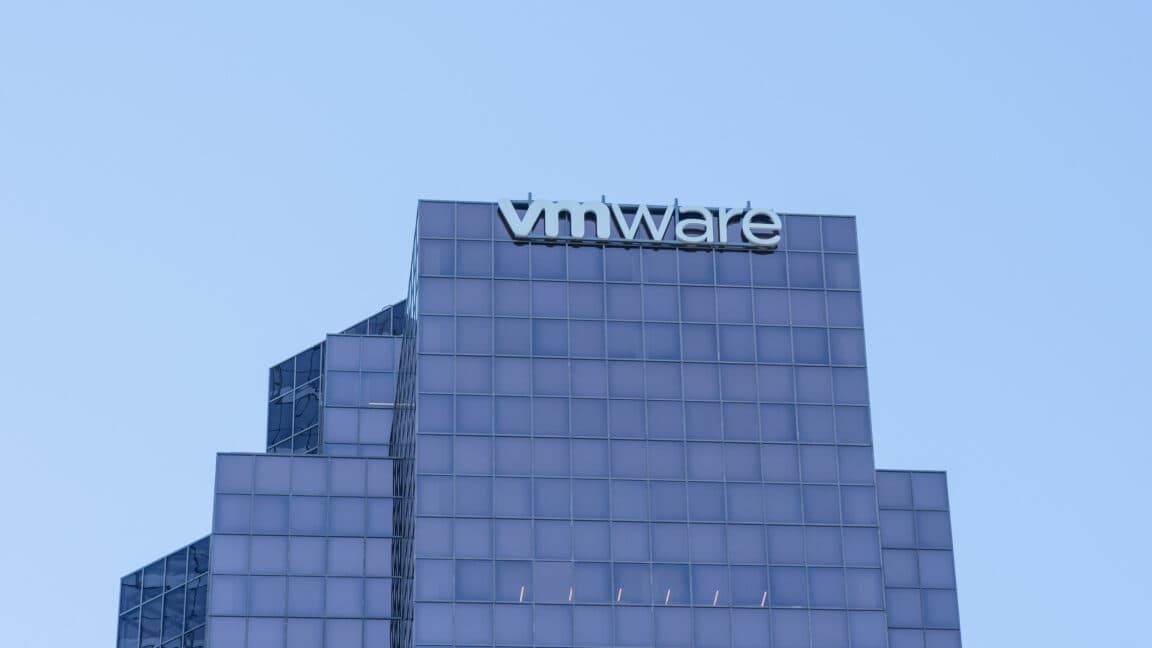 La hausse des coûts de licence pousse 90 % des utilisateurs de VMware à chercher des alternatives