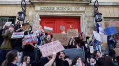 Des manifestations étudiantes éclatent en France contre la négligence éducative et les violences policières