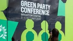Israël interdit l'entrée au chef du Parti vert britannique après une motion qualifiant le sionisme de racisme