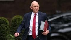 UK Budget Faces Severe Pressure from Middle East Conflict and Inflation