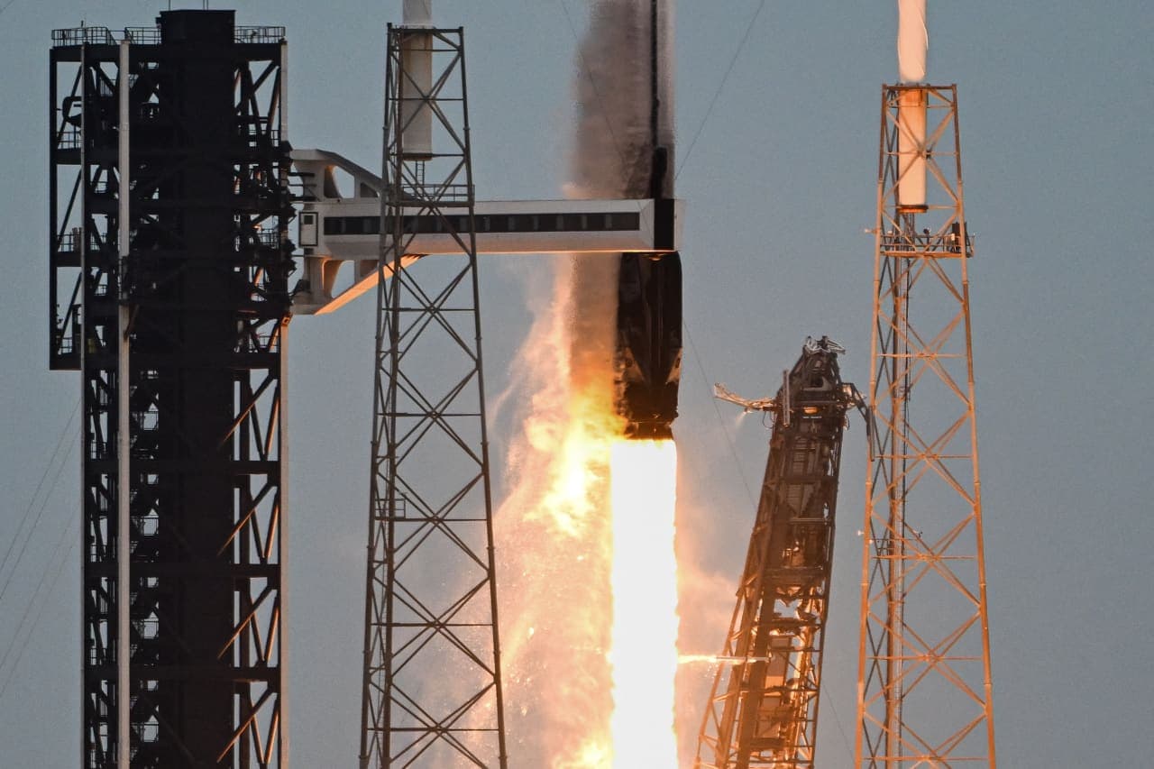 SpaceX envisage d'emprunter 40 milliards de dollars pour financer des puces d'IA de Nvidia