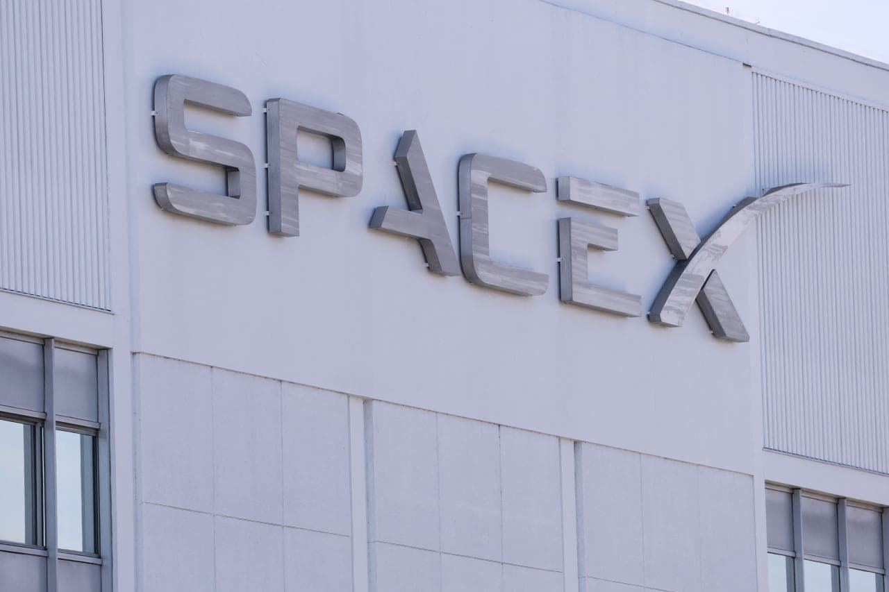 SpaceX'in frekans alımı, telekom devleri AT&T ve Verizon'ı baskı altına aldı
