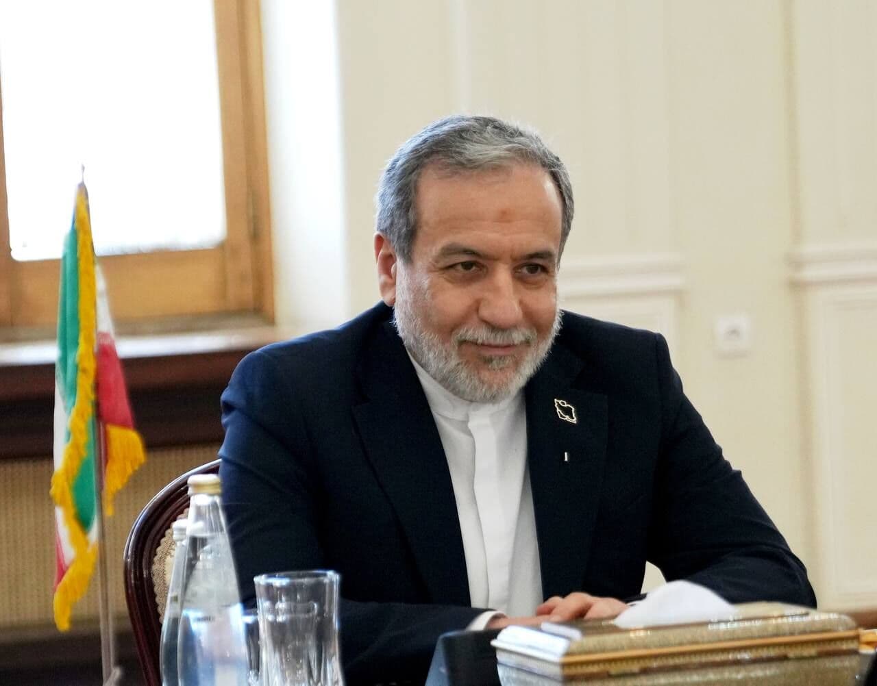 Le ministre iranien des Affaires étrangères souligne le dialogue régional après la visite du diplomate arménien