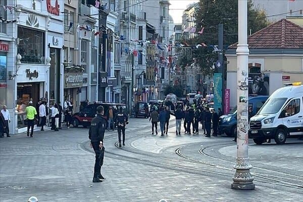 إصابة ثماني طالبات في هجوم بسكين داخل مدرسة في إسطنبول
