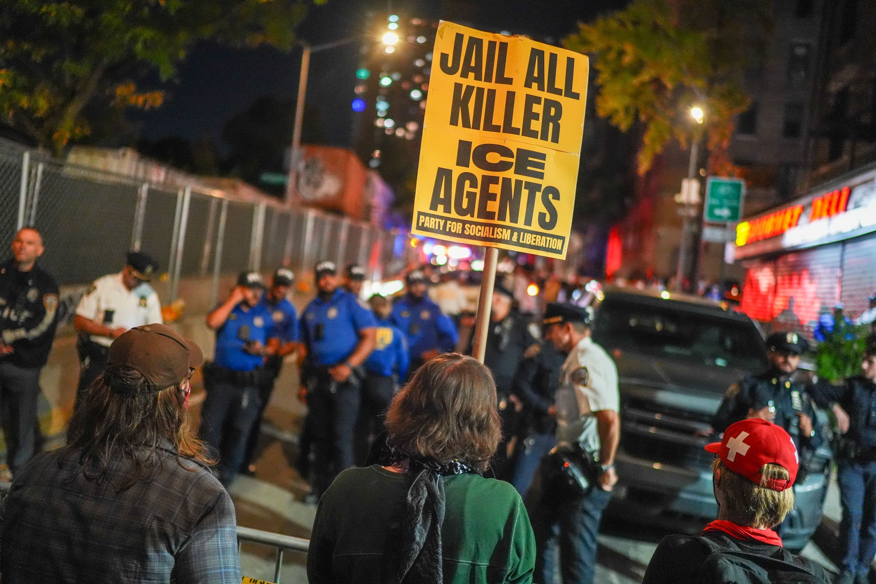 ICE-Supervisor nach Schießerei in Manhattan unter Druck: Historie von Fehlverhalten