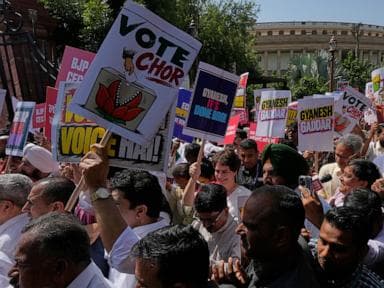 Protestas de la oposición india exigen la dimisión del jefe electoral por cambios en el censo