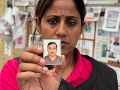 Nepal, ölümcül sellerde kaybolan 5.000'den fazla kişi için arama çalışmalarını durdurdu