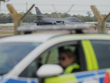 İngiliz polisi, ABD hava üssüne yönelik İran bağlantılı komplo şüphesiyle yedinci kişiyi tutukladı
