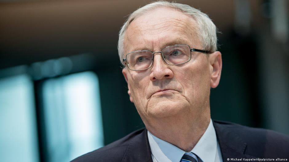 Detenido el exjefe de inteligencia exterior de Alemania, August Hanning, por espionaje