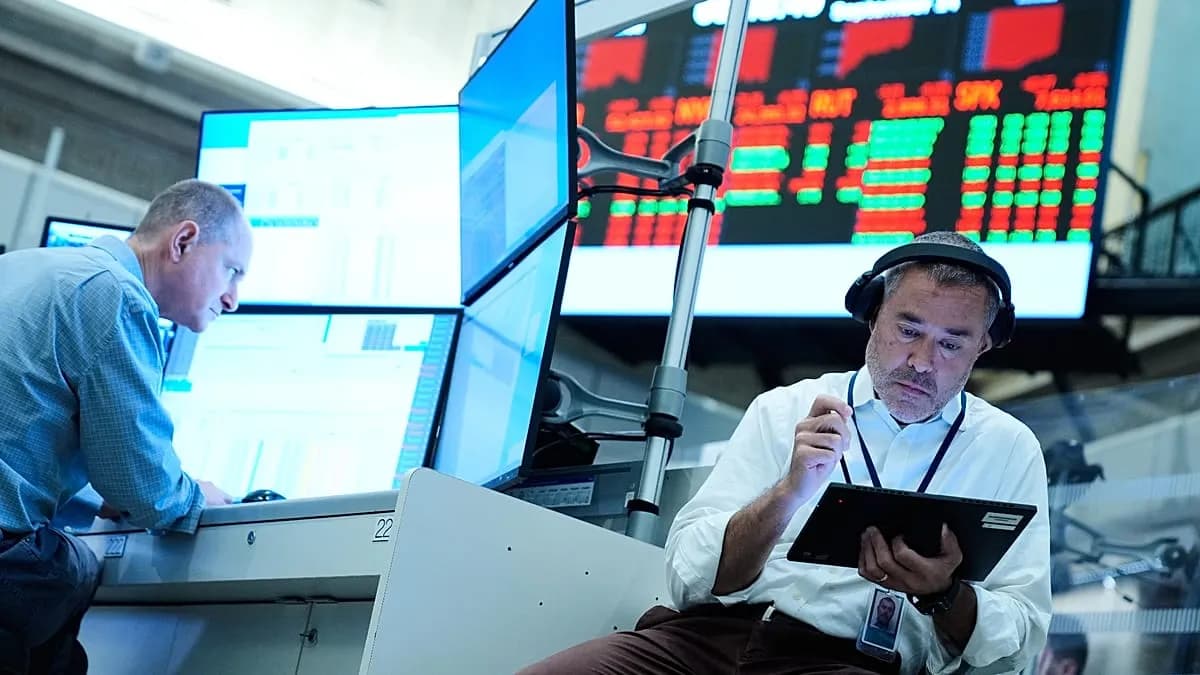 Global Tech Sell-Off Intensifies Following Hotter-Than-Expected US Inflation Data