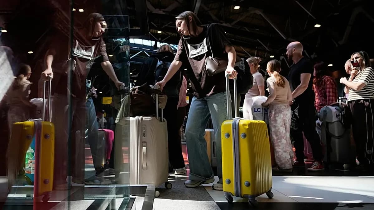 Un barrage de drones ukrainiens force la fermeture totale des aéroports de Moscou