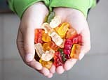 La psychologie évolutionniste explique pourquoi les bonbons rouges dominent