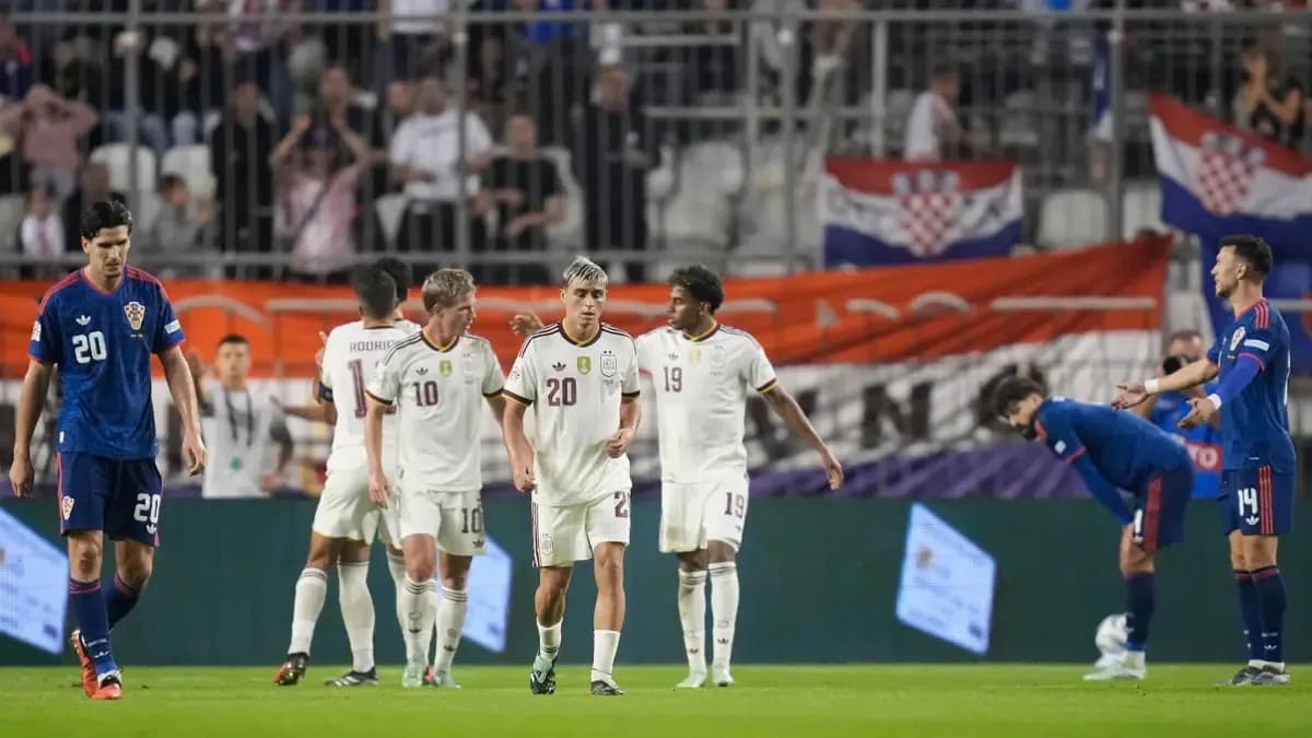 ثنائية ميكيل ميرينو تقود إسبانيا لريمونتادا مثيرة أمام كرواتيا في دوري الأمم الأوروبية