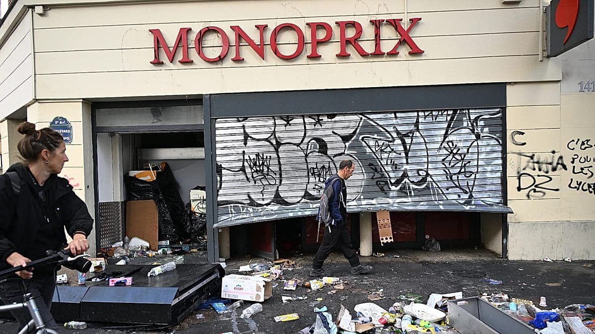 Protesters emerge from a looted store during a demonstration against rising living costs, joining students' grievances, in Paris, Saturday, Oct. 17, 2026.
Copyright 2026 The Associated Press. All rights reserved