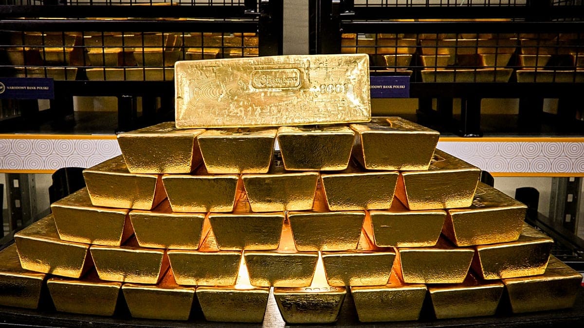 Russie et Kazakhstan réduisent leurs réserves d'or : les banques centrales divergent