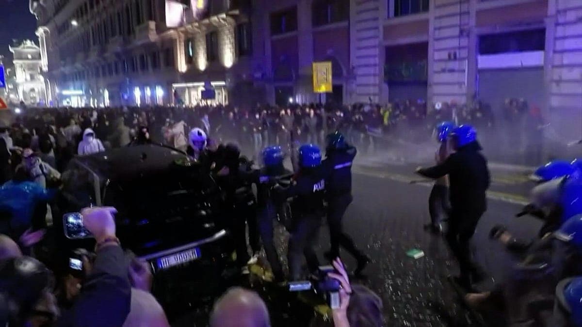 Zusammenstöße bei Jugendprotesten in Rom