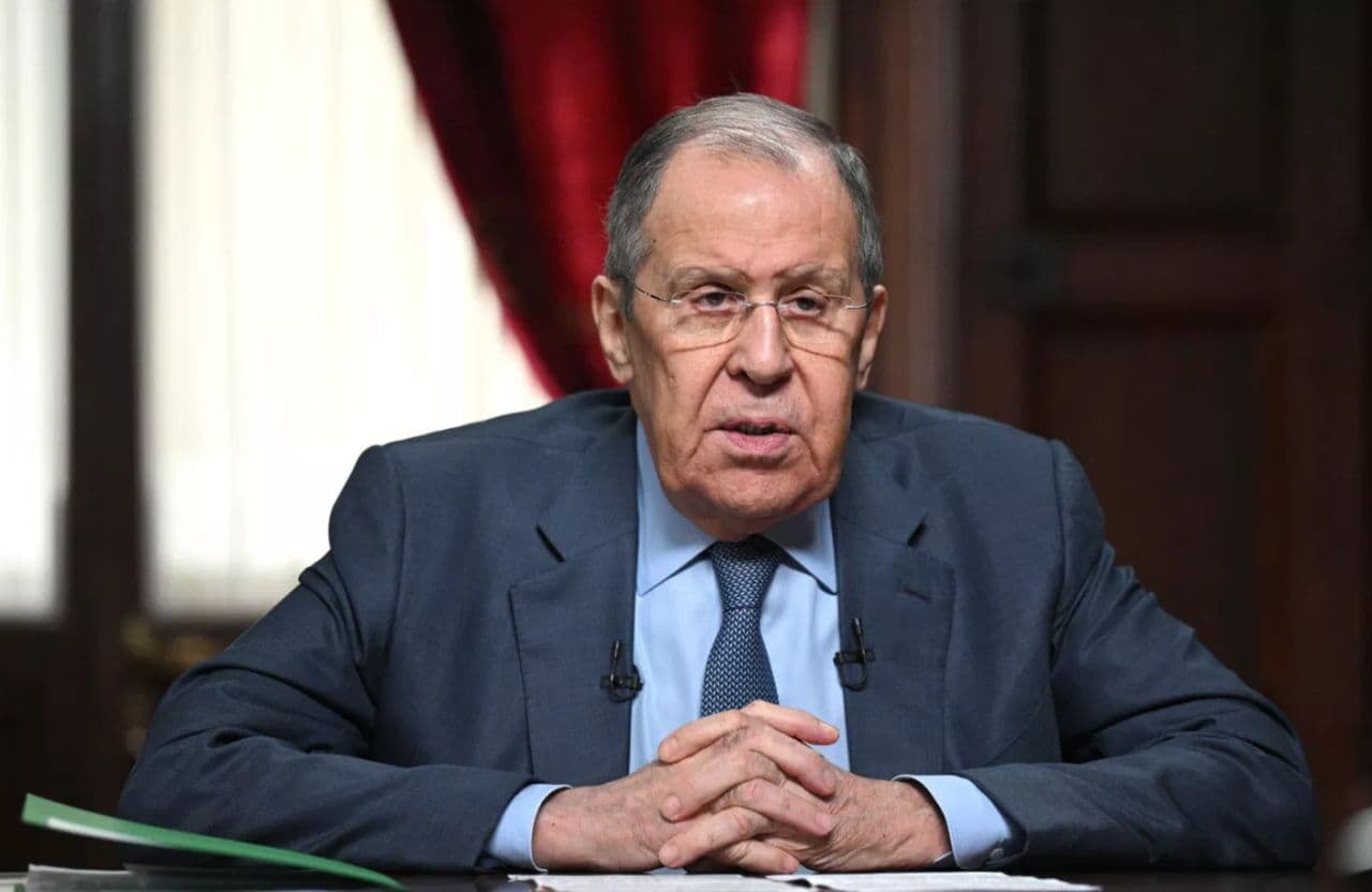 لاوروف: على زيلينسكي التوجه إلى موسكو للقاء بوتين