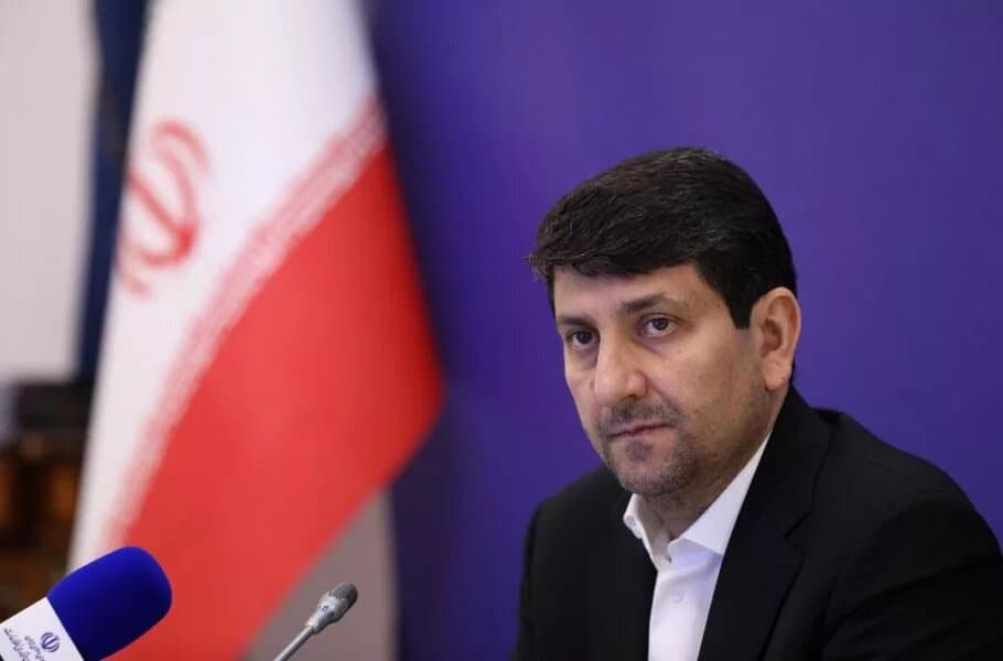 Iran to License Three Artificial Intelligence Operators Within One Month