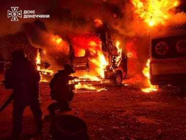 روسيا تعترض نحو 900 طائرة مسيرة أوكرانية وسط حريق في مستودع وقود قرب موسكو